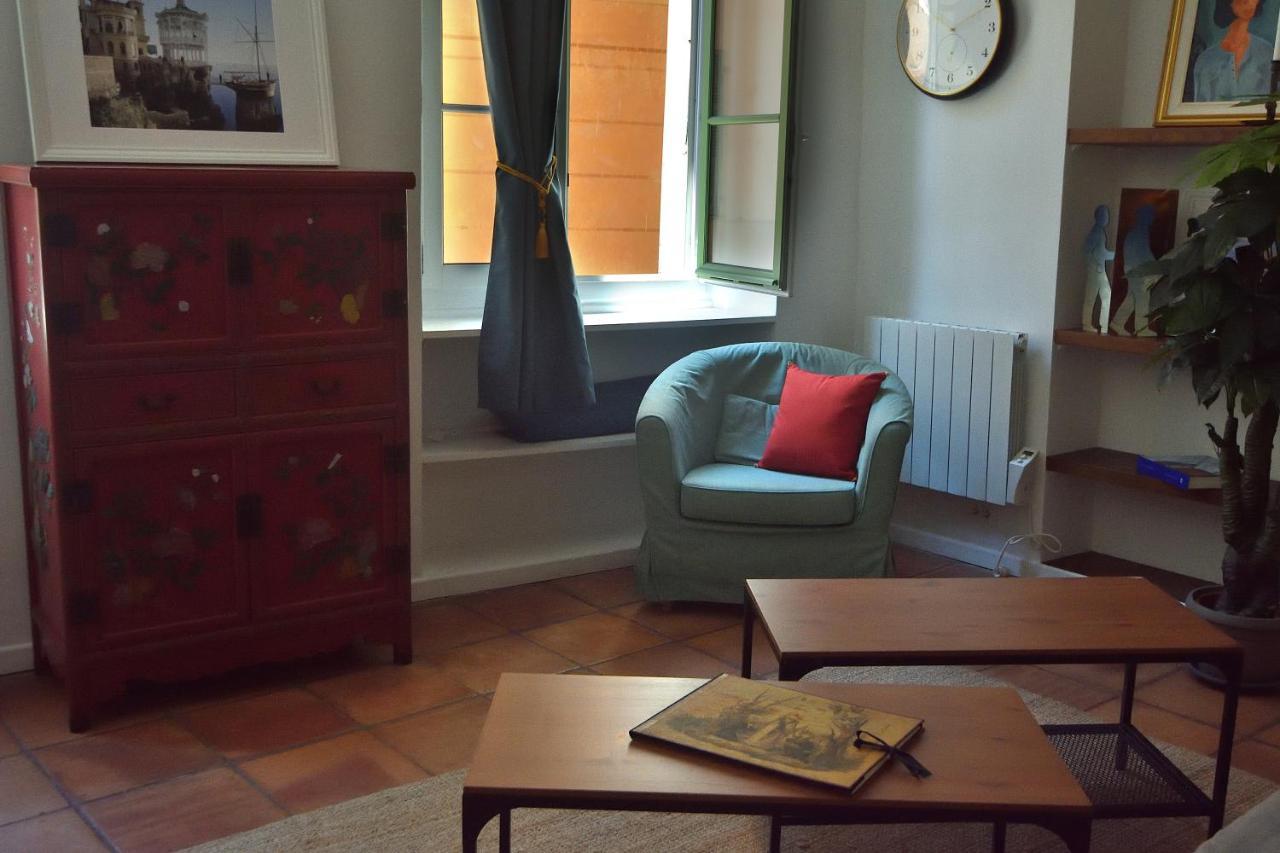 Apartment 33 On The Old Historic Senate Square Nizza Esterno foto