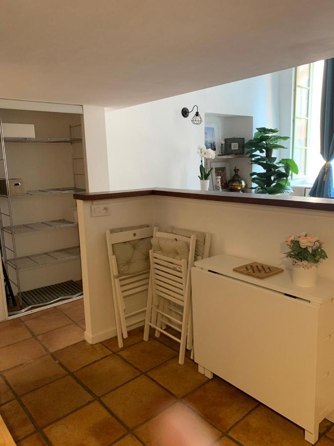 Apartment 33 On The Old Historic Senate Square Nizza Esterno foto