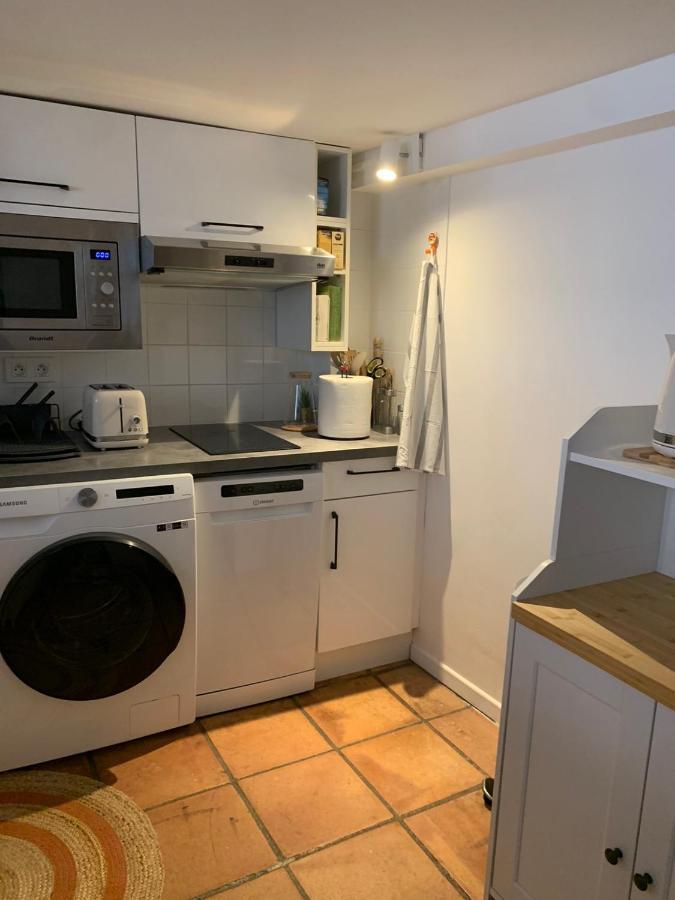 Apartment 33 On The Old Historic Senate Square Nizza Esterno foto