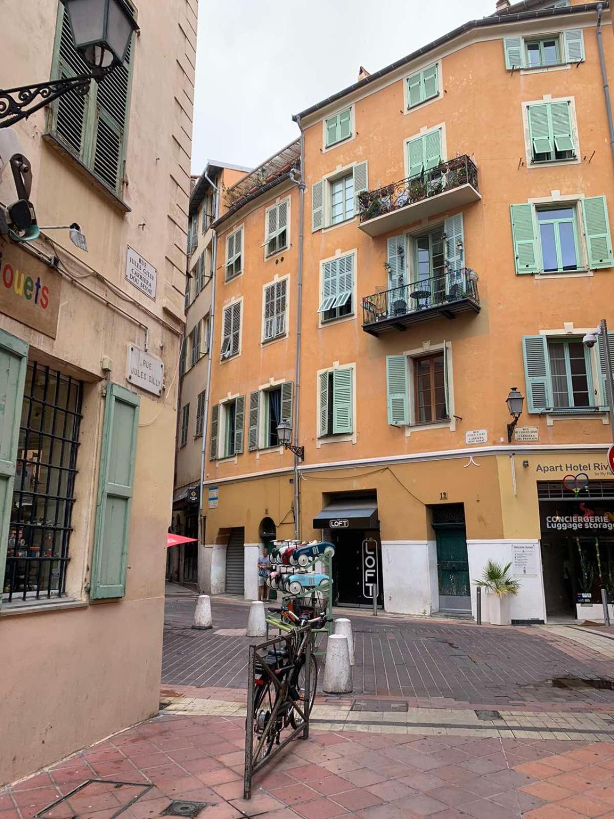 Apartment 33 On The Old Historic Senate Square Nizza Esterno foto