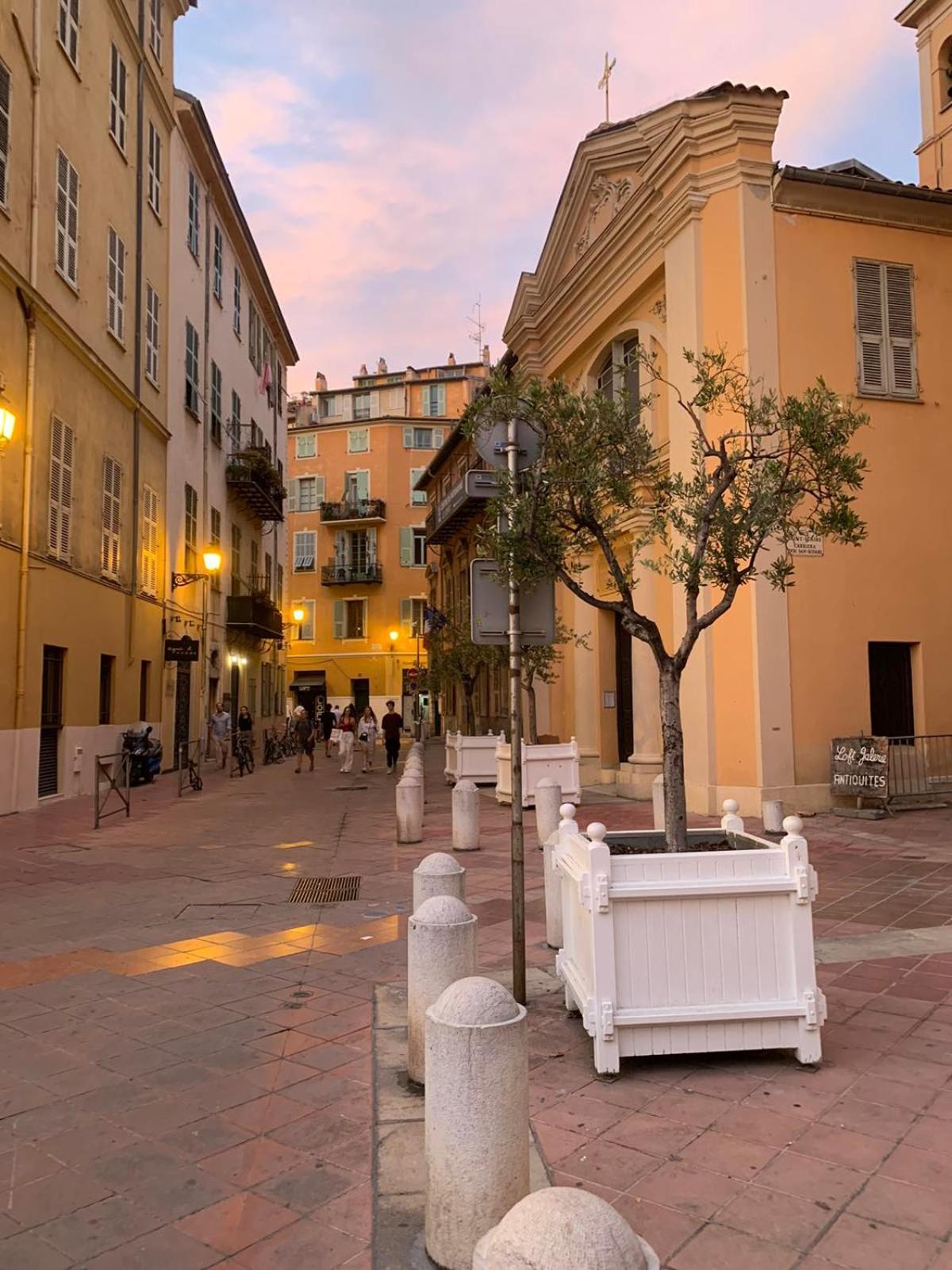 Apartment 33 On The Old Historic Senate Square Nizza Esterno foto