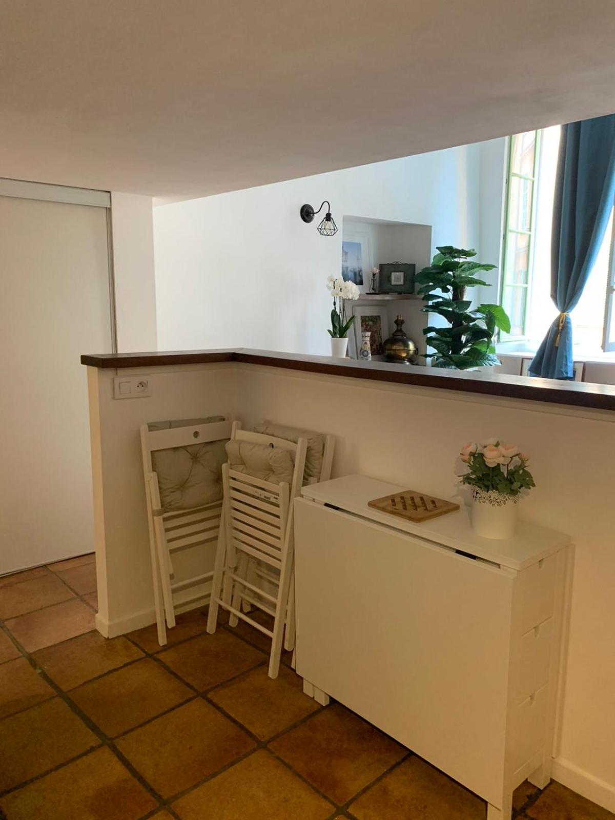 Apartment 33 On The Old Historic Senate Square Nizza Esterno foto